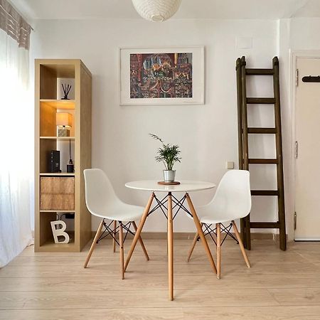 Lovely Studio Con Balconcitos Madri Exterior foto